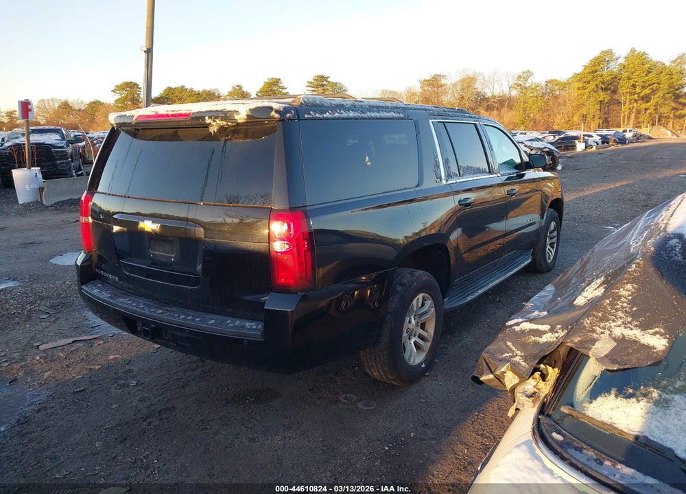 2017 CHEVROLET SUBURBAN LT VIN: 1GNSKHKC0HR175775