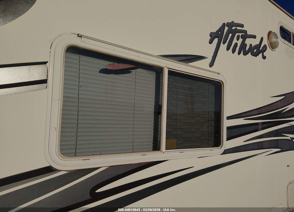 2008 ECLIPSE ATTITUDE VIN: 5LZBE262X8R007790