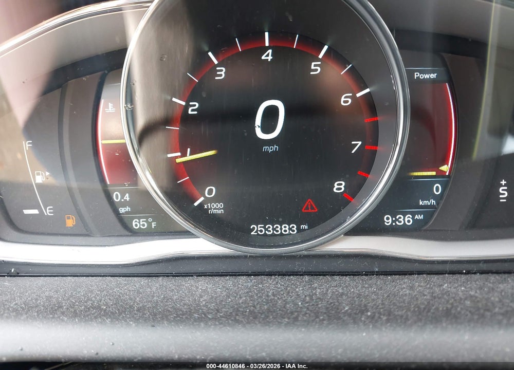 2015 VOLVO XC60 T5 PREMIER VIN: YV440MDK9F2735154