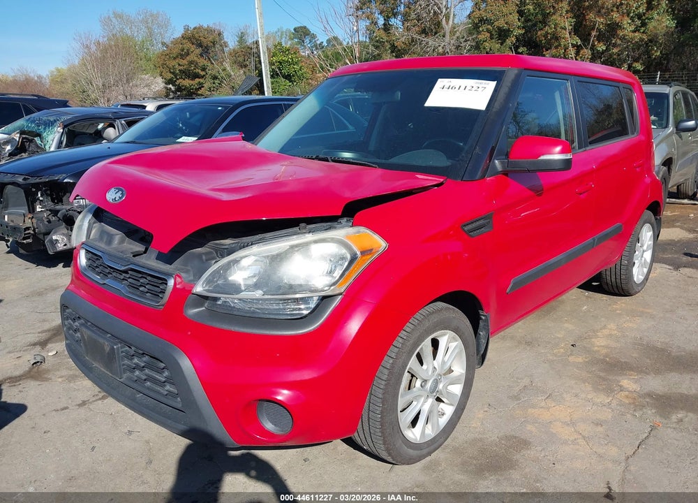 2013 KIA SOUL + VIN: KNDJT2A62D7579743