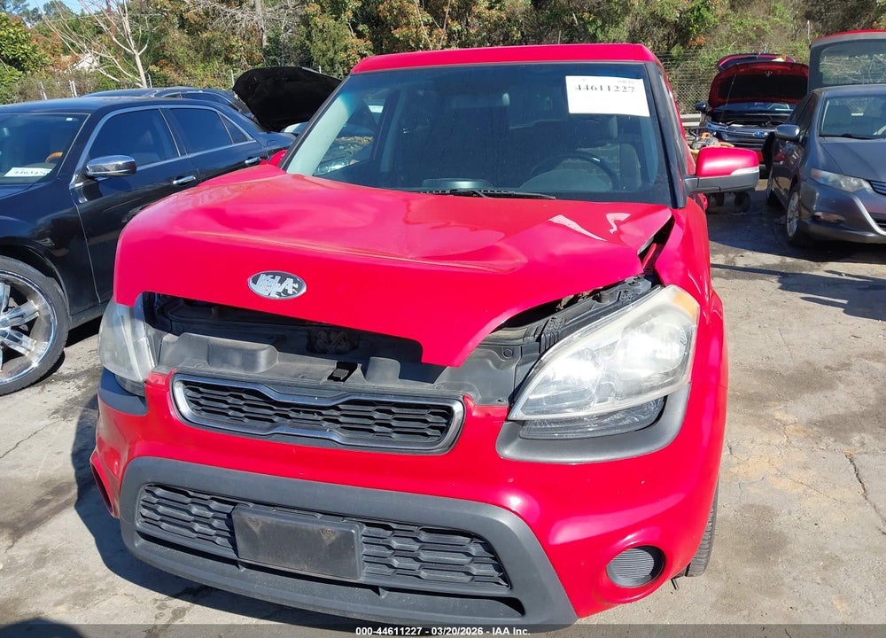 2013 KIA SOUL + VIN: KNDJT2A62D7579743