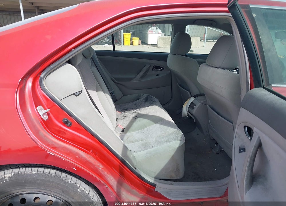 2011 TOYOTA CAMRY LE VIN: 4T1BF3EK9BU737692