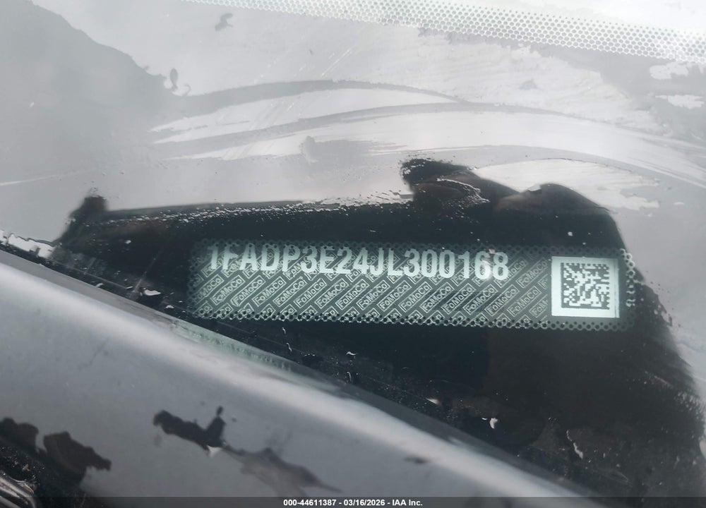 2018 FORD FOCUS S VIN: 1FADP3E24JL300168