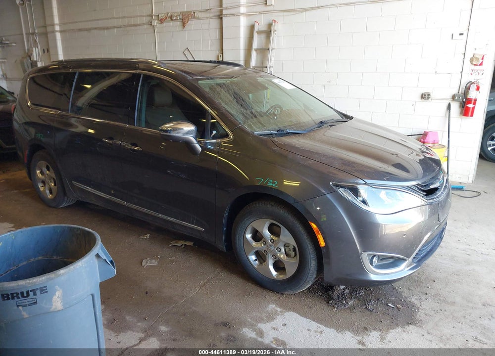 2018 CHRYSLER PACIFICA H VIN: 2C4RC1N79JR364614
