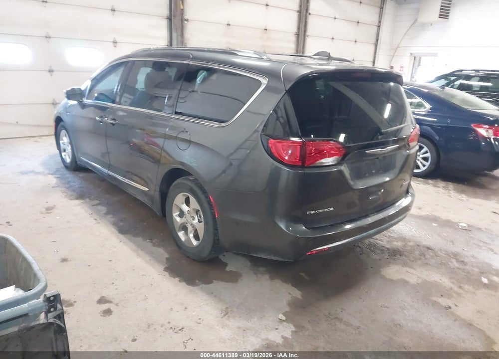 2018 CHRYSLER PACIFICA H VIN: 2C4RC1N79JR364614