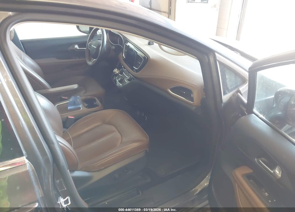 2018 CHRYSLER PACIFICA H VIN: 2C4RC1N79JR364614