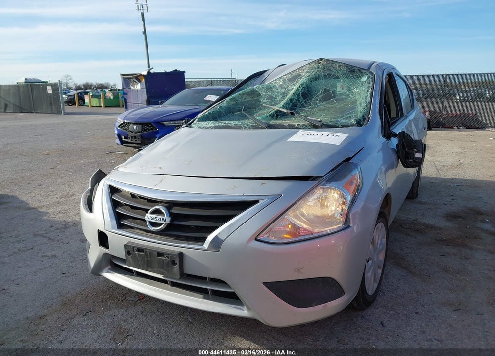 2018 NISSAN VERSA 1.6 S+ VIN: 3N1CN7APXJL813291