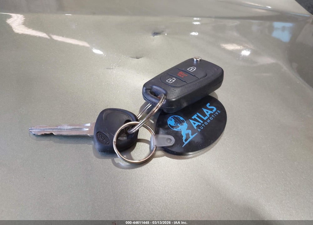 2011 KIA SOUL + VIN: KNDJT2A27B7233083