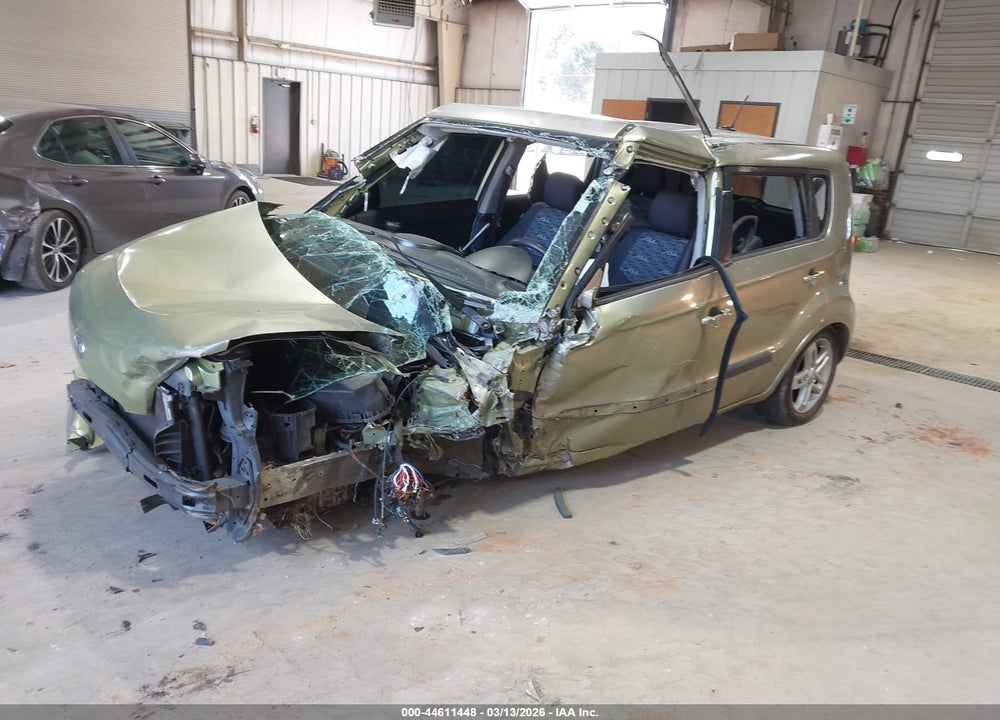 2011 KIA SOUL + VIN: KNDJT2A27B7233083