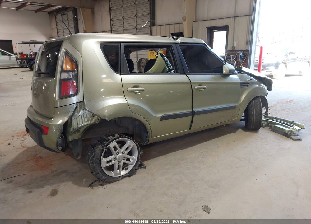 2011 KIA SOUL + VIN: KNDJT2A27B7233083
