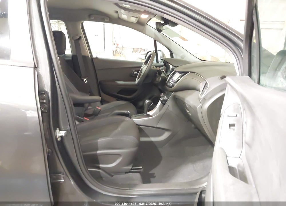2020 CHEVROLET TRAX FWD LS VIN: 3GNCJKSB5LL221791