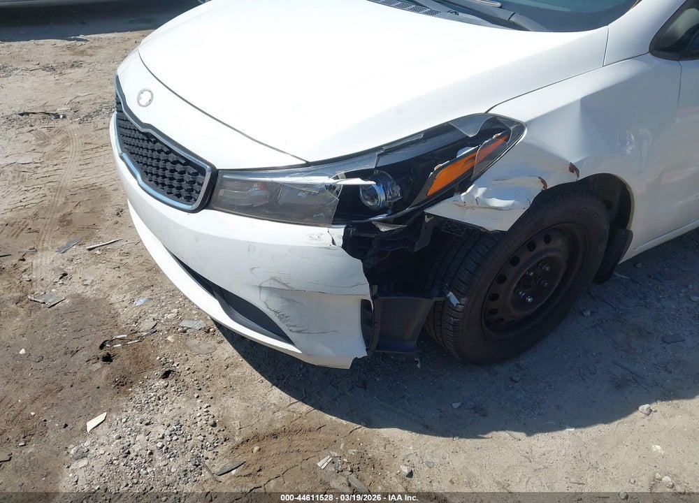 2017 KIA FORTE LX VIN: 3KPFK4A77HE114748