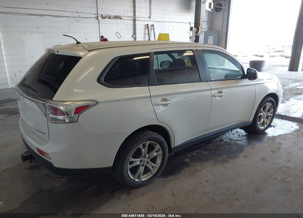 2014 MITSUBISHI OUTLANDER SE VIN: JA4AZ3A3XEZ014487