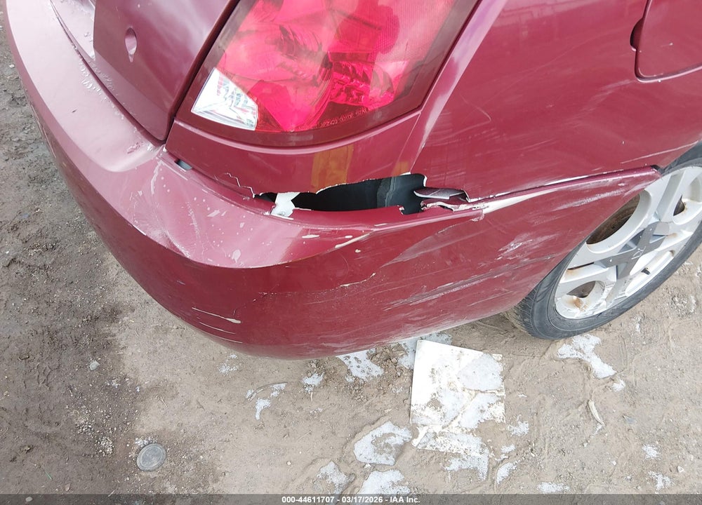2004 SATURN ION 3 VIN: 1G8AL52F74Z195696