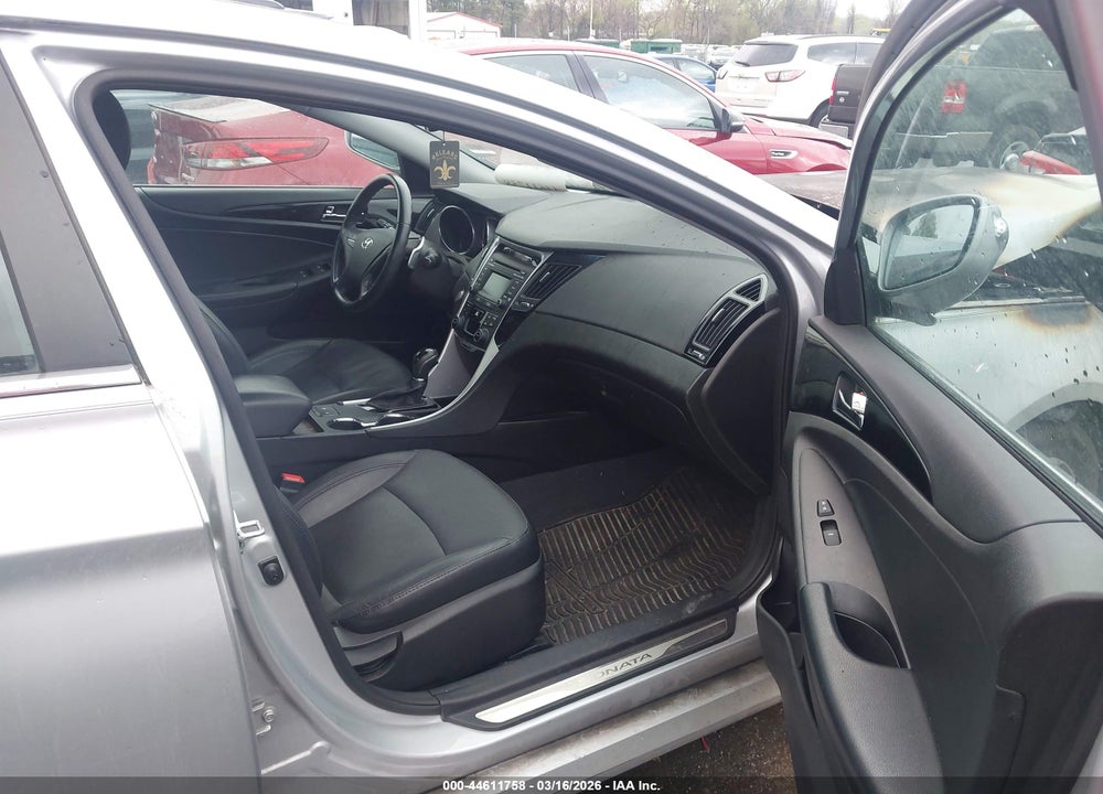 2014 HYUNDAI SONATA LIMITED 2.0T VIN: 5NPEC4AB5EH941510
