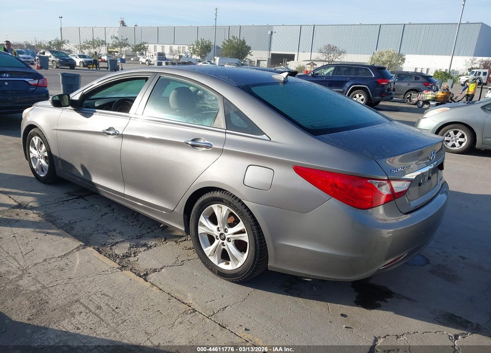 2011 HYUNDAI SONATA LIMITED VIN: 5NPEC4AC8BH266675
