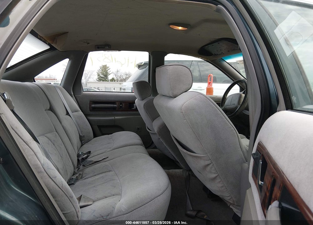 1996 CHEVROLET CAPRICE CLASSIC VIN: 1G1BL52W2TR157844