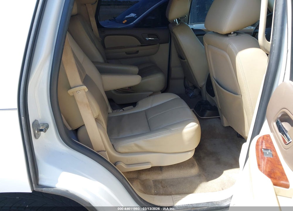 2010 CHEVROLET TAHOE LT VIN: 1GNUCBE08AR166414