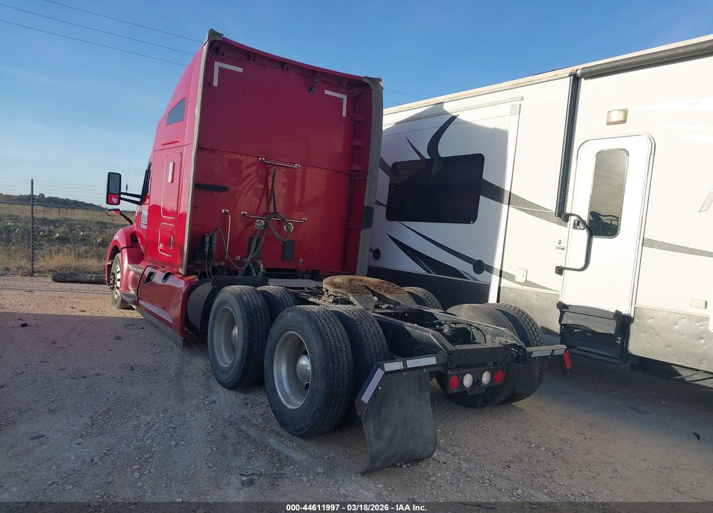 2020 KENWORTH T680 VIN: 1XKYDP9X9LJ417944