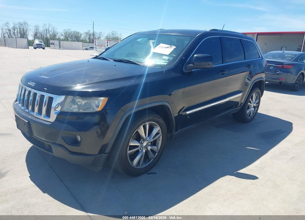 2013 JEEP GRAND CHEROKEE LAREDO VIN: 1C4RJEAT7DC564386