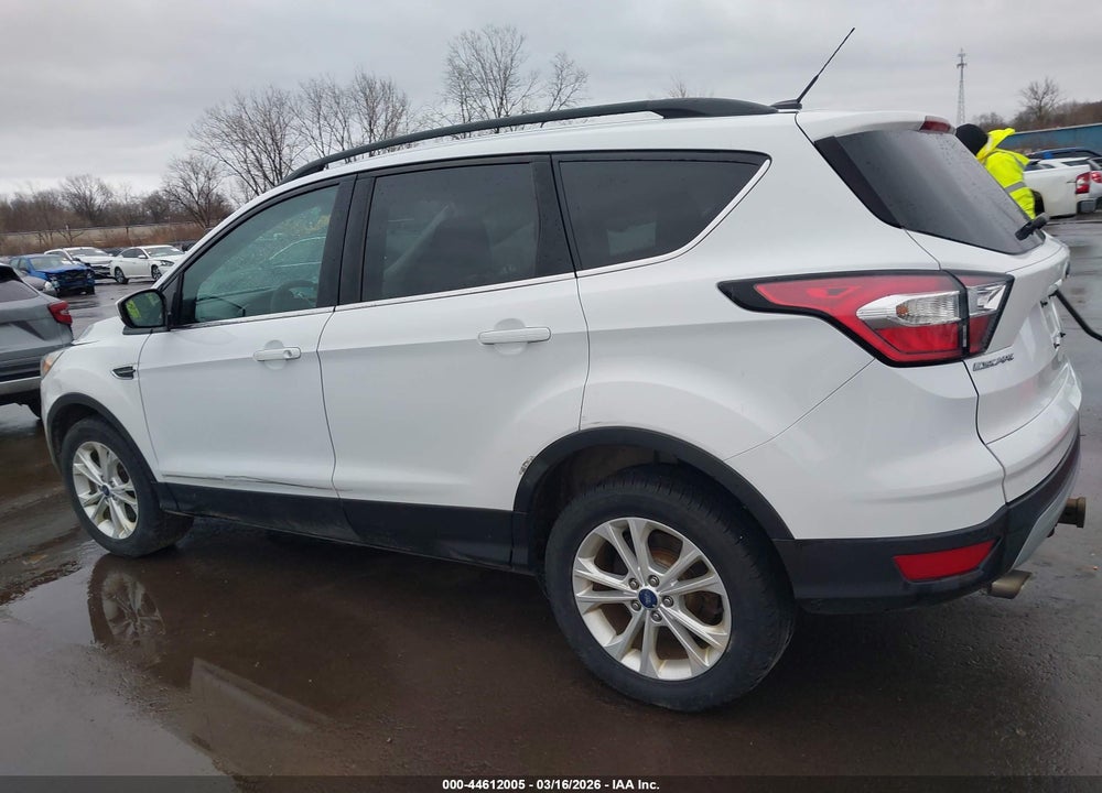 2017 FORD ESCAPE SE VIN: 1FMCU9GD5HUE44571