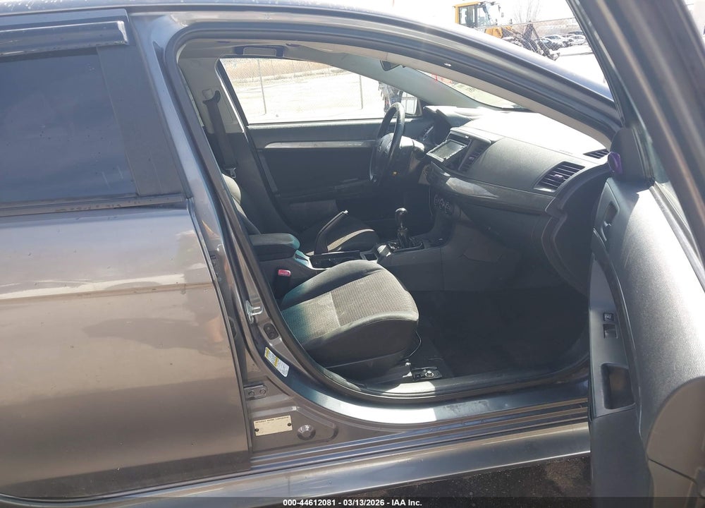 2010 MITSUBISHI LANCER ES VIN: JA32U2FU4AU019081