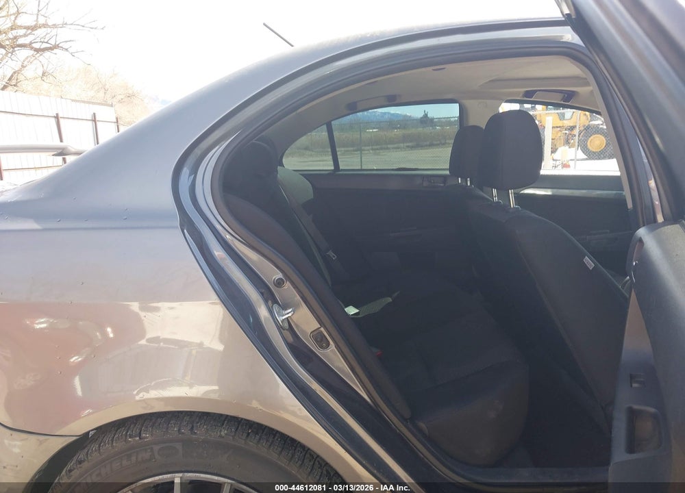 2010 MITSUBISHI LANCER ES VIN: JA32U2FU4AU019081