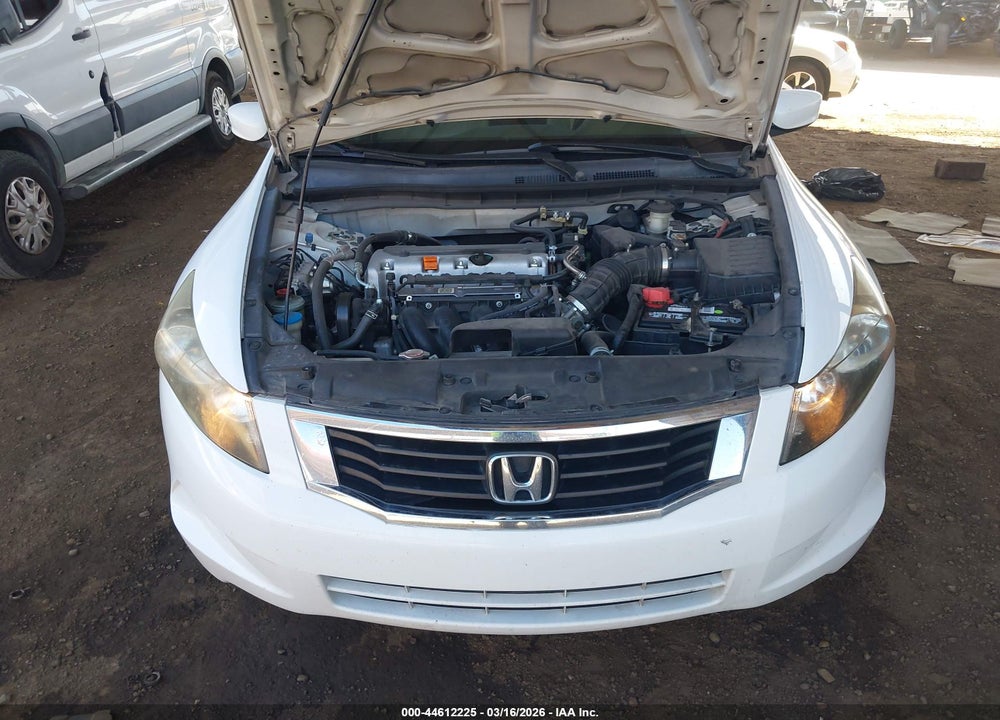 2010 HONDA ACCORD 2.4 LX VIN: 1HGCP2F31AA154655