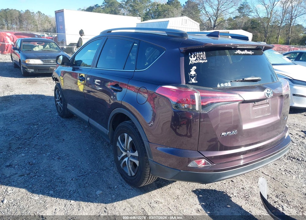 2018 TOYOTA RAV4 LE VIN: 2T3ZFREV8JW445789