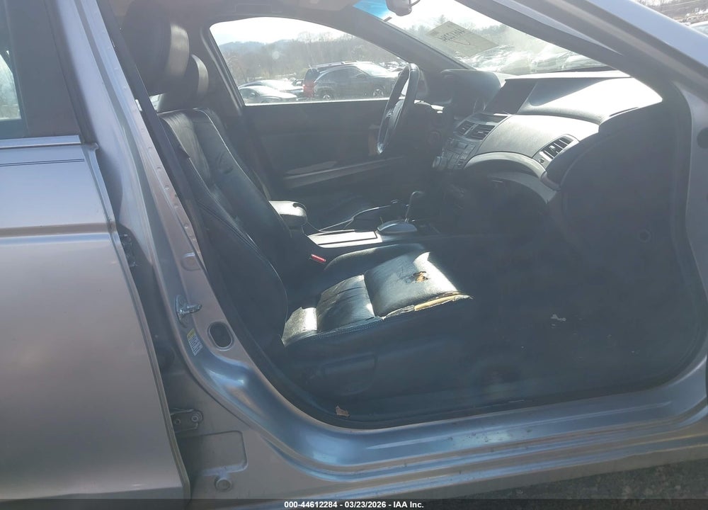 2008 HONDA ACCORD 2.4 EX-L VIN: 1HGCP26808A076827