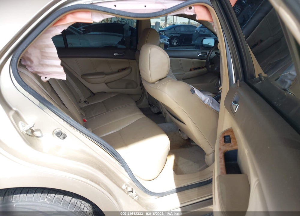 2004 HONDA ACCORD 3.0 EX VIN: 1HGCM665X4A094882