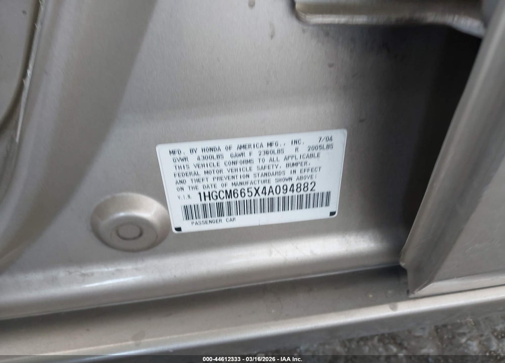 2004 HONDA ACCORD 3.0 EX VIN: 1HGCM665X4A094882