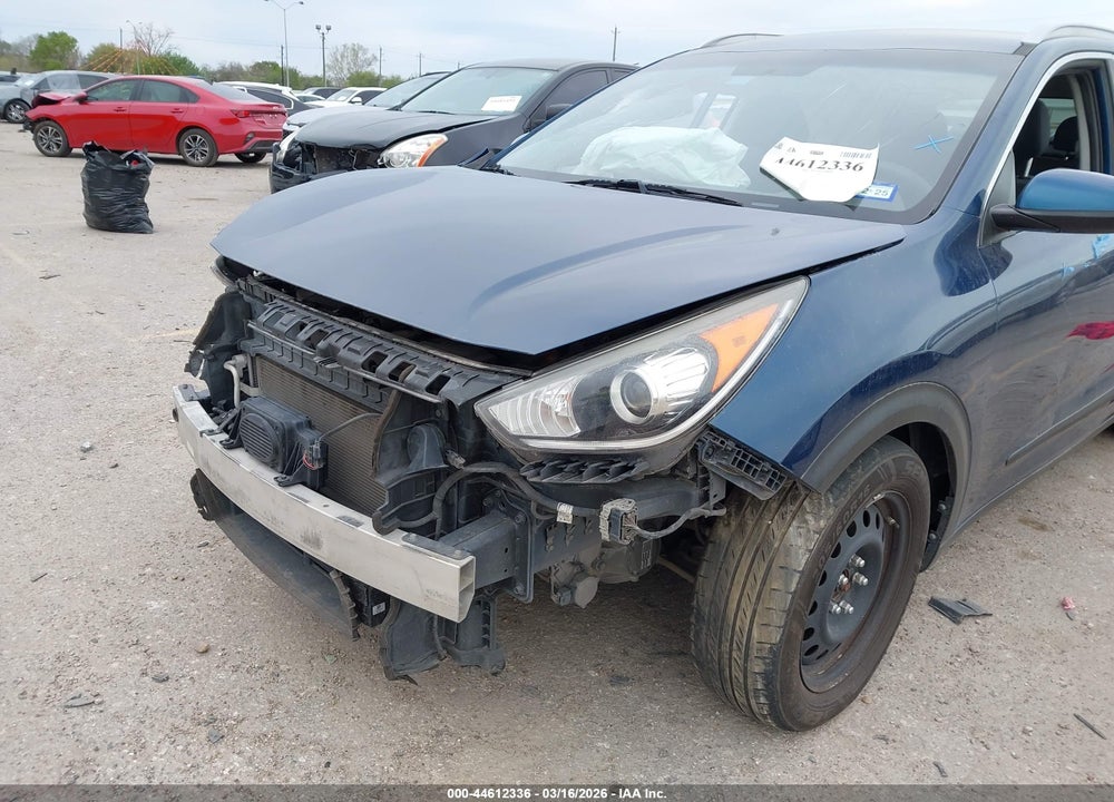 2018 KIA NIRO LX VIN: KNDCB3LCXJ5125168