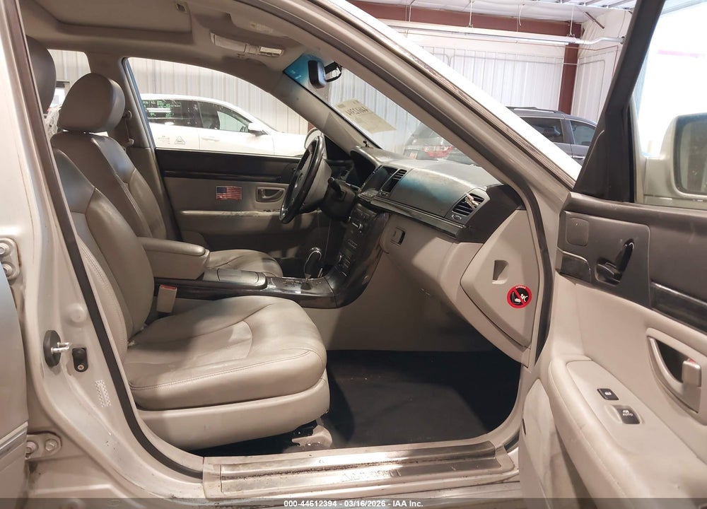 2008 KIA AMANTI VIN: KNALD125785165426