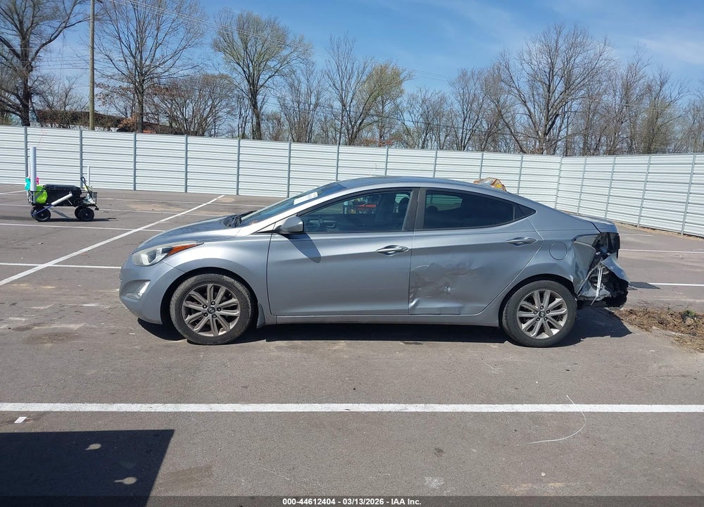 2015 HYUNDAI ELANTRA SE VIN: 5NPDH4AE9FH556329