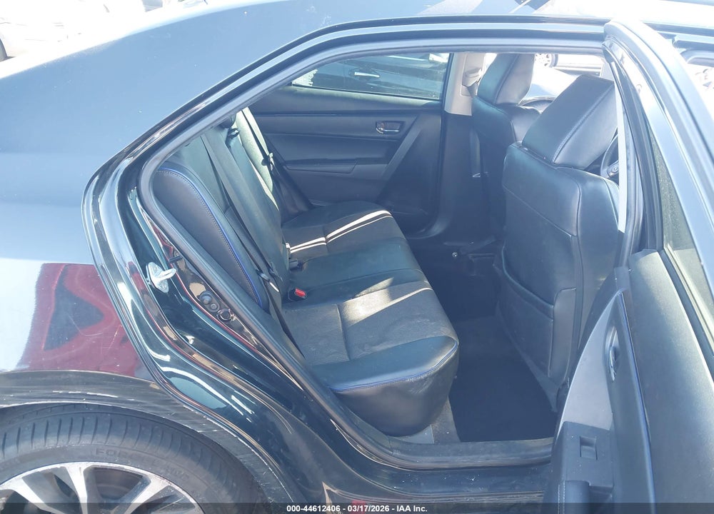 2018 TOYOTA COROLLA SE VIN: 5YFBURHE0JP827019