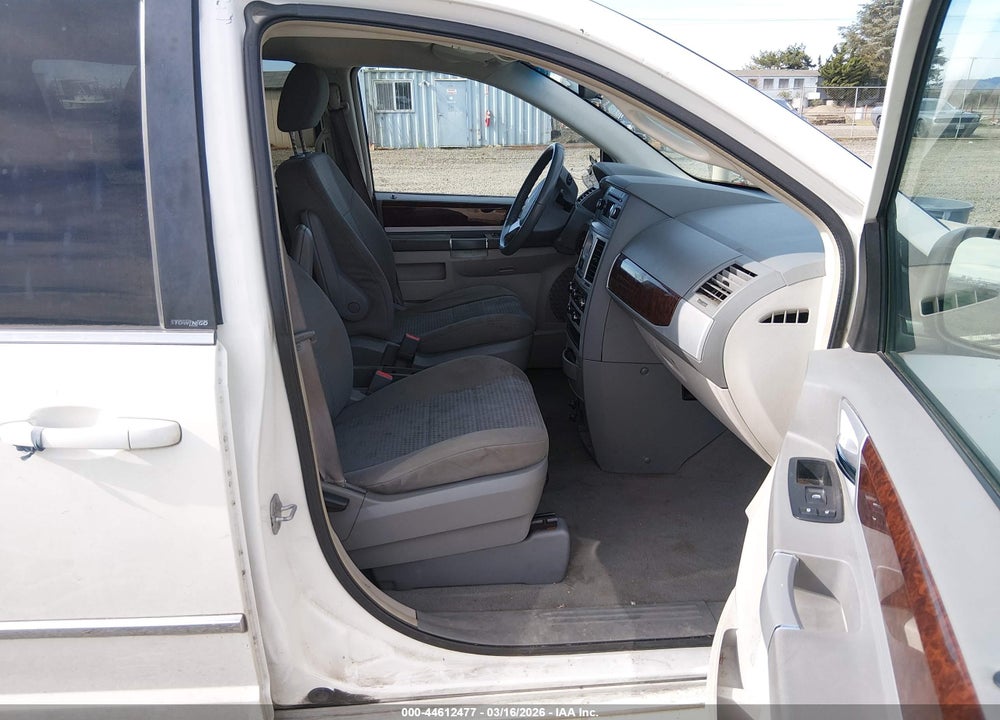 2009 CHRYSLER TOWN & COUNTRY TOURING VIN: 2A8HR54119R663646