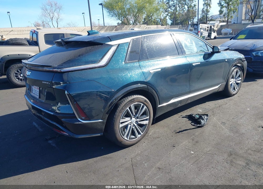 2024 CADILLAC LYRIQ LUXURY W/1SD VIN: 1GYKPRRLXRZ107937