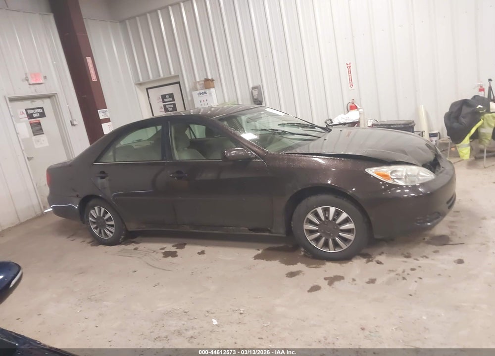 2002 TOYOTA CAMRY LE VIN: 4T1BE32K92U518559