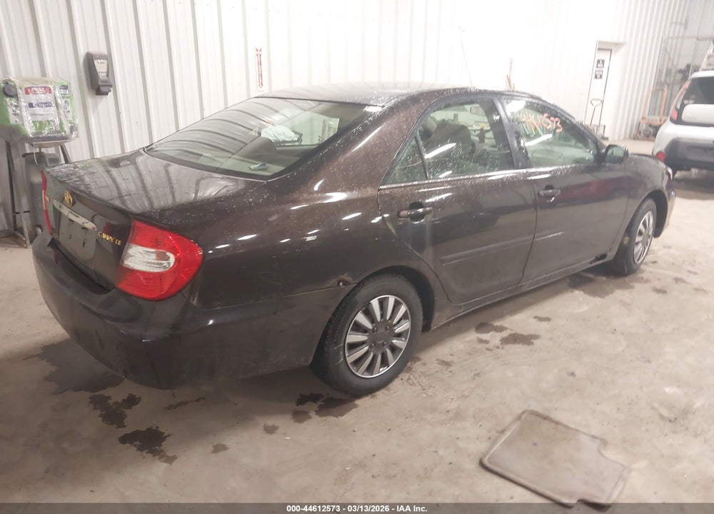 2002 TOYOTA CAMRY LE VIN: 4T1BE32K92U518559
