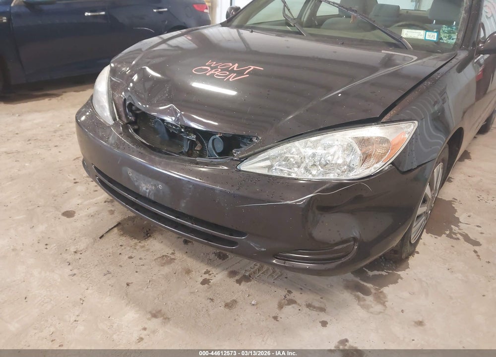 2002 TOYOTA CAMRY LE VIN: 4T1BE32K92U518559