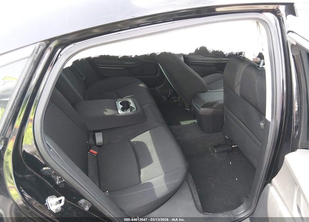 2018 HONDA CIVIC EX VIN: 2HGFC2F7XJH511800