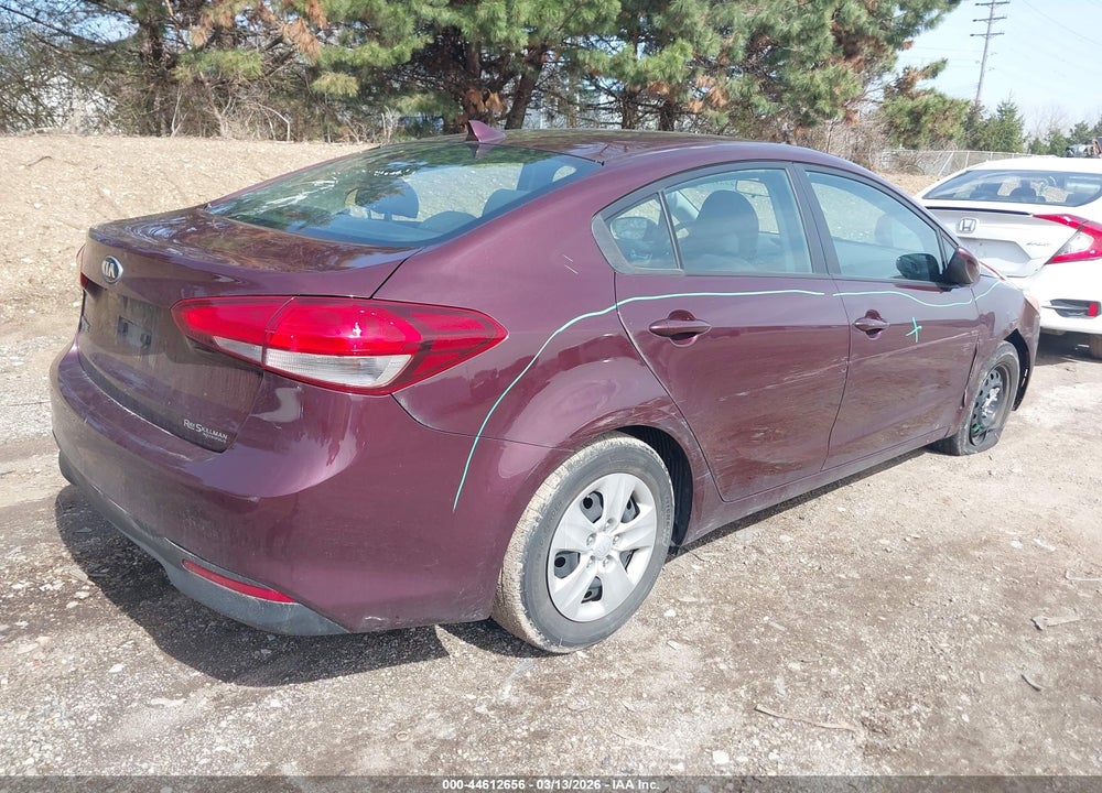 2017 KIA FORTE LX VIN: 3KPFK4A71HE079883