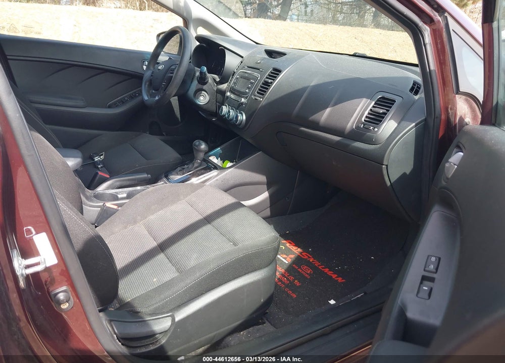 2017 KIA FORTE LX VIN: 3KPFK4A71HE079883