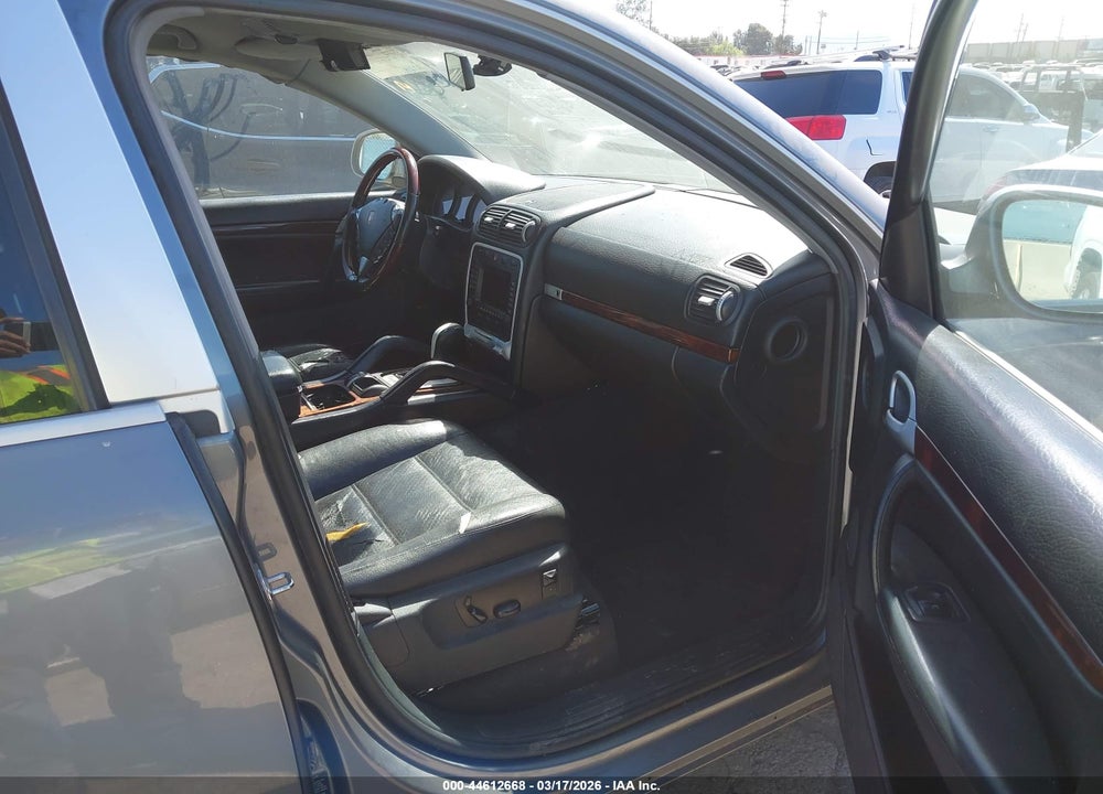 2005 PORSCHE CAYENNE VIN: WP1AA29P45LA20902