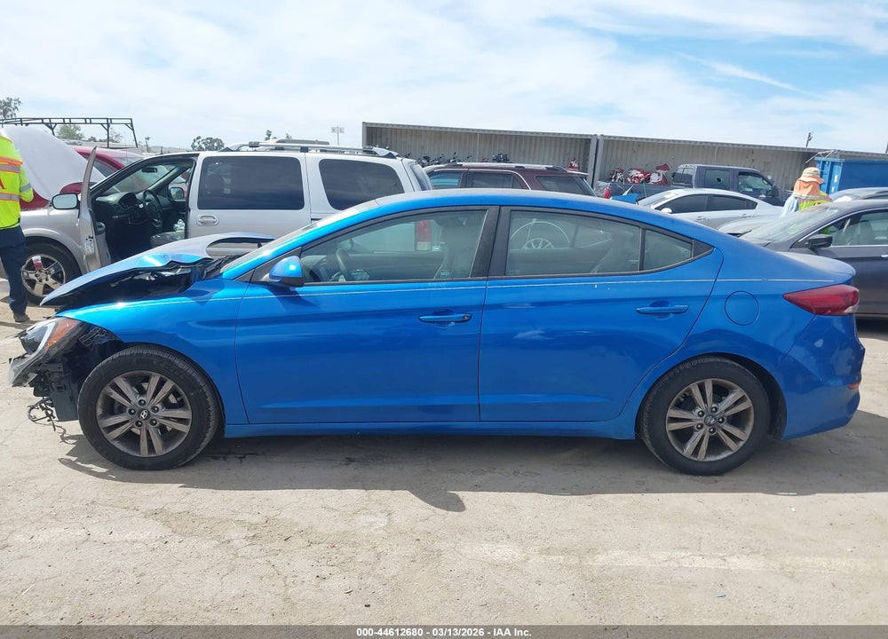 2017 HYUNDAI ELANTRA SE VIN: KMHD84LF4HU144880