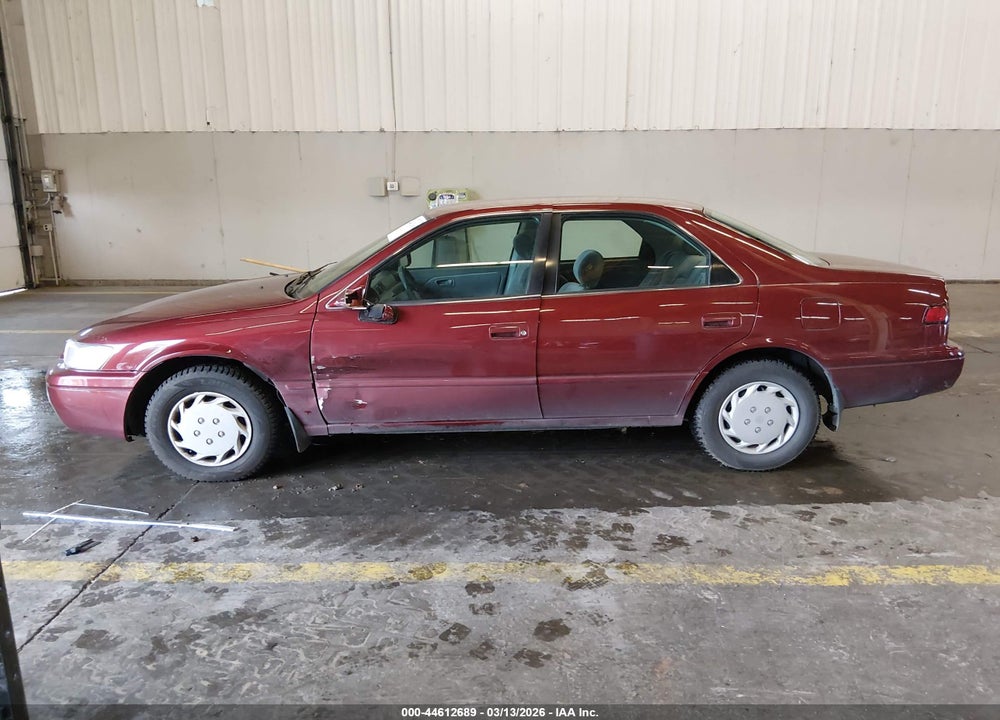 1999 TOYOTA CAMRY LE VIN: JT2BG22K8X0365656