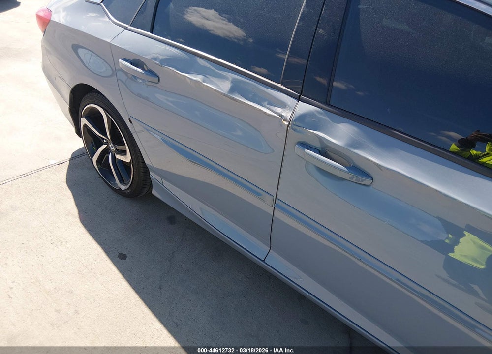 2022 HONDA ACCORD HYBRID SPORT VIN: 1HGCV3F27NA017552