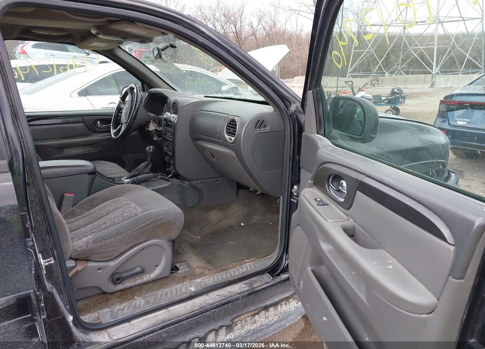 2004 GMC ENVOY XL SLE VIN: 1GKET16S846238729