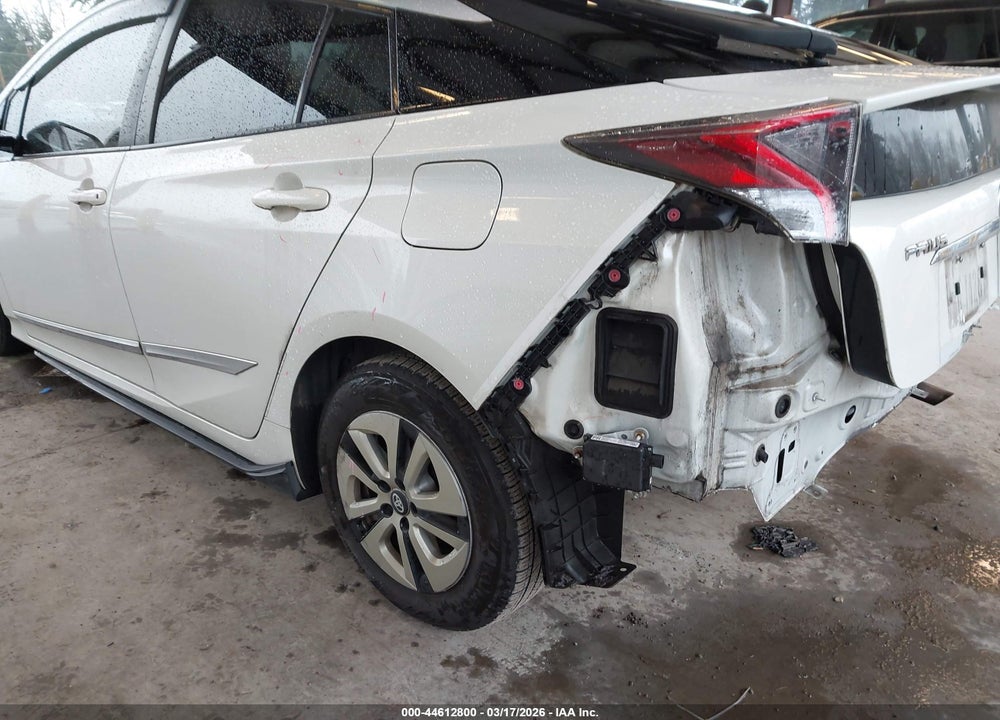 2016 TOYOTA PRIUS FOUR VIN: JTDKARFU7G3527546